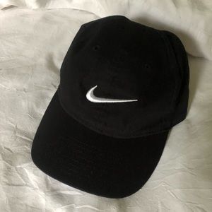 Nike Black Hat Cap Adjustable Strap Velcro Back Youth Size 4-7 One Size
